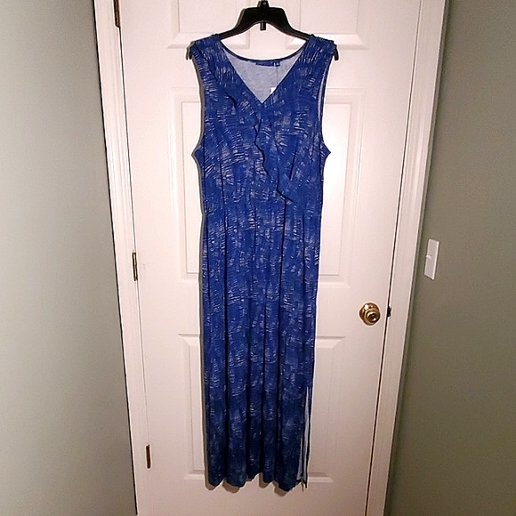 NWT Women's Apt. 9 Ruffle Maxi Dress - Picture 2 of 5